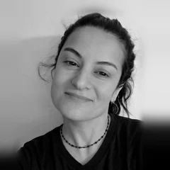 Evgenia, web designer and developer based in South Florida